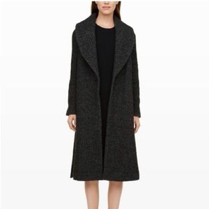 Italian Wool Club Monaco Coat with one button and pockets